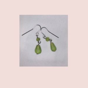 jade stone dangle earrings